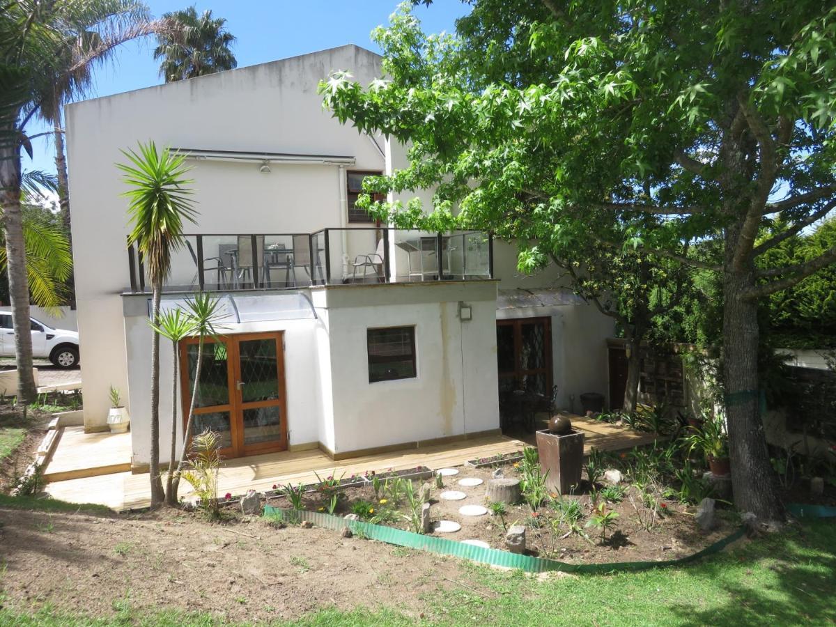 Cul De Sac - Accommodation George Extérieur photo