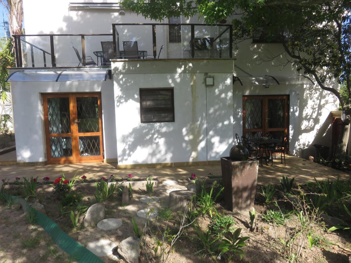 Cul De Sac - Accommodation George Extérieur photo
