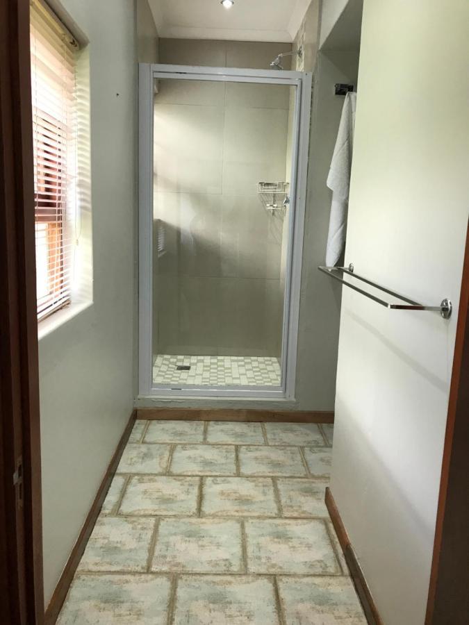 Cul De Sac - Accommodation George Extérieur photo